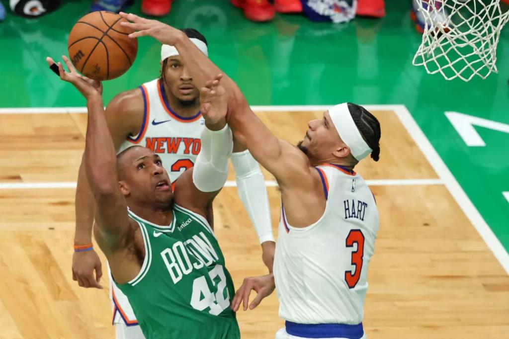 Knicks 'outstanding' fourth quarter defense difference in the end