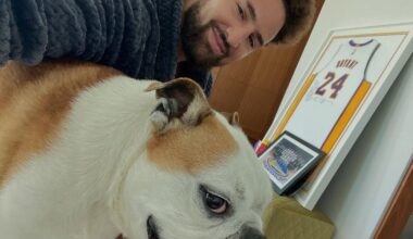 Klay Thompson mourns beloved bulldog Rocco on social media