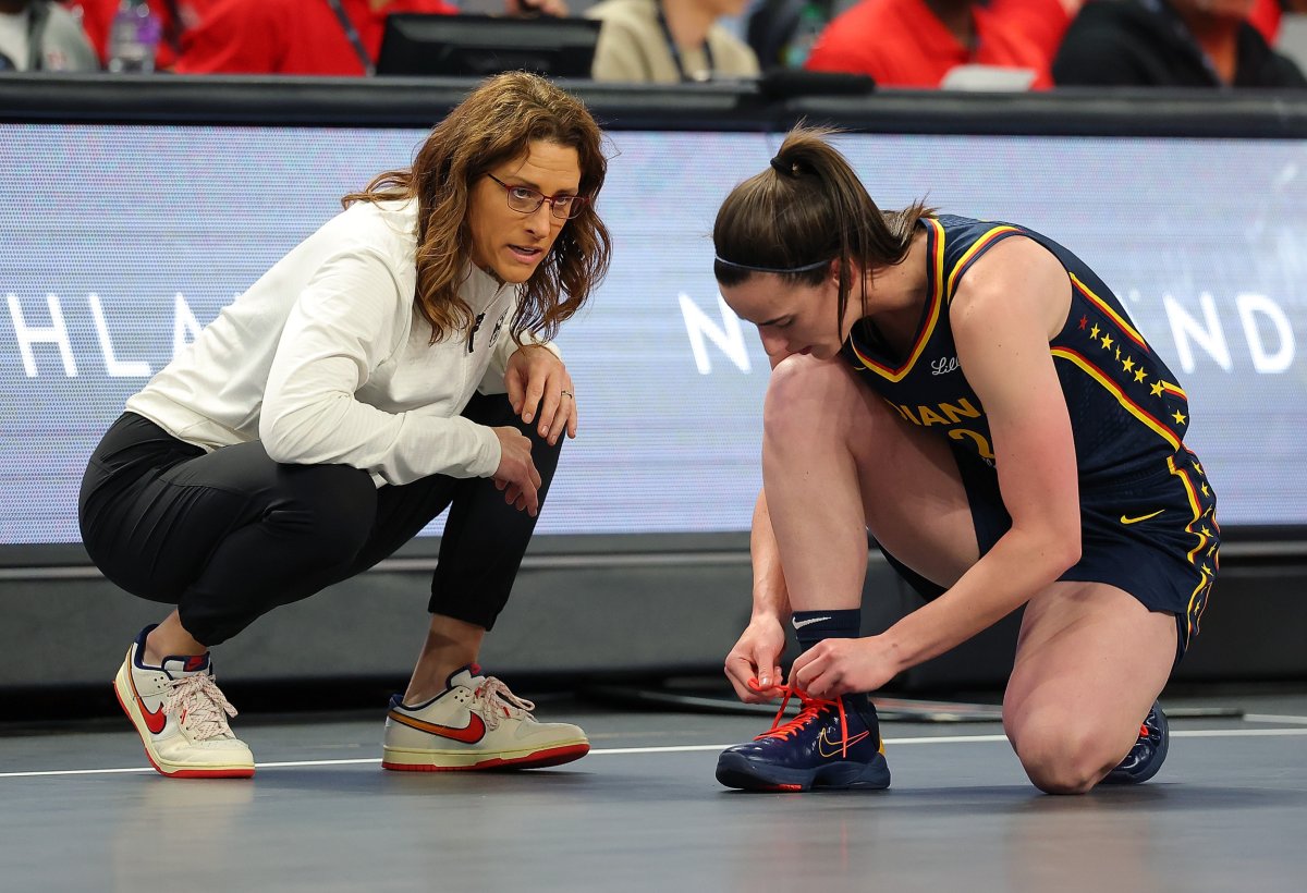 Stephanie White Caitlin Clark