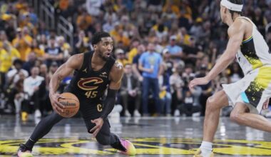 Cavs' Donovan Mitchell questionable for Tuesday's game after reaggravating sprained left ankle