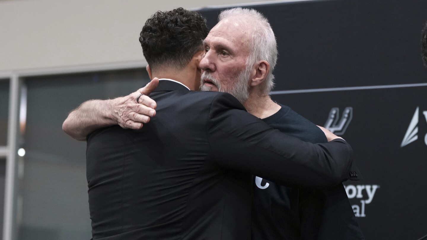 Gregg Popovich shifts to role as 'El Jefe,' says it's time for a new coach of the San Antonio Spurs