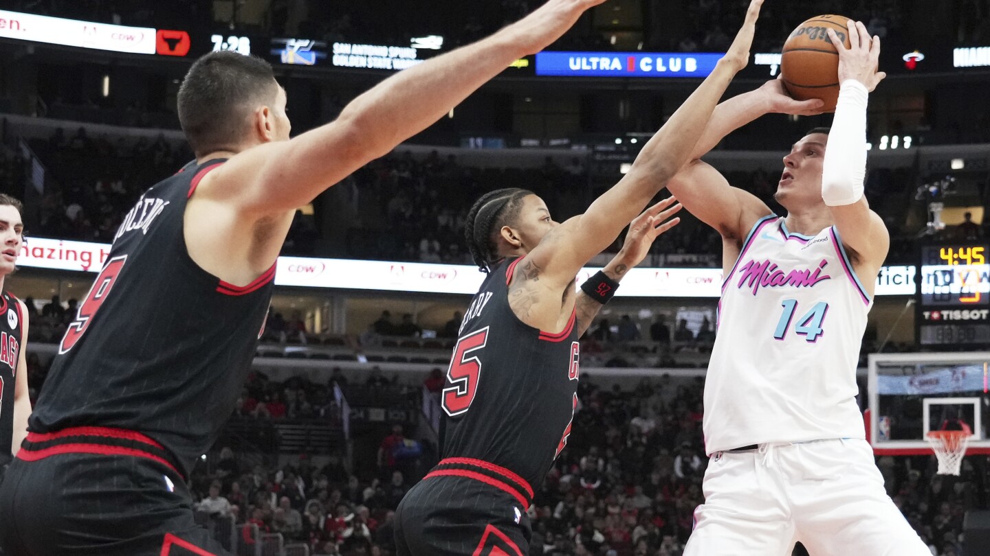 Giddey dominates with 28 points, 16 rebounds and 11 assists as Bulls beat Heat 119-111