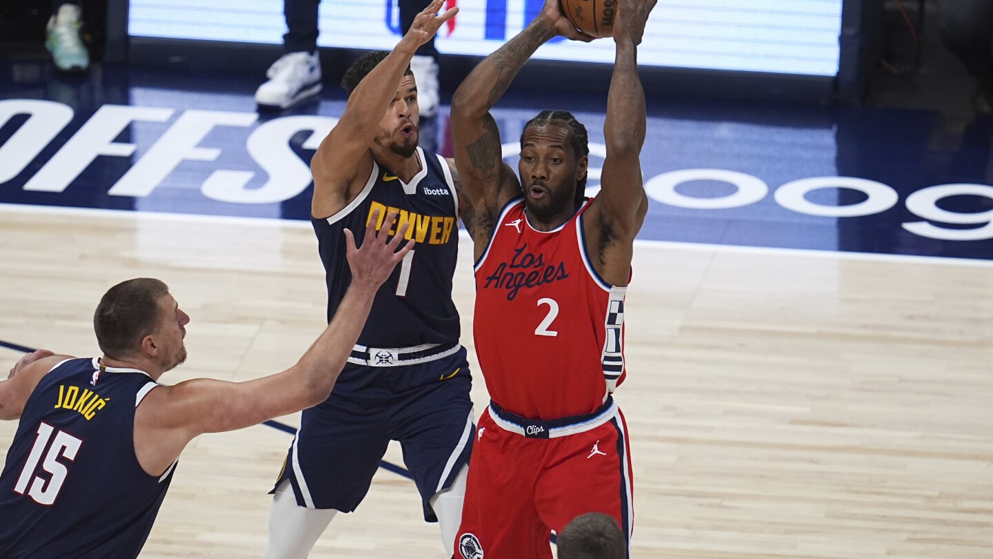 Kawhi Leonard's 39 points lead Clippers to a 105-102 win over Nuggets to even series 1-1