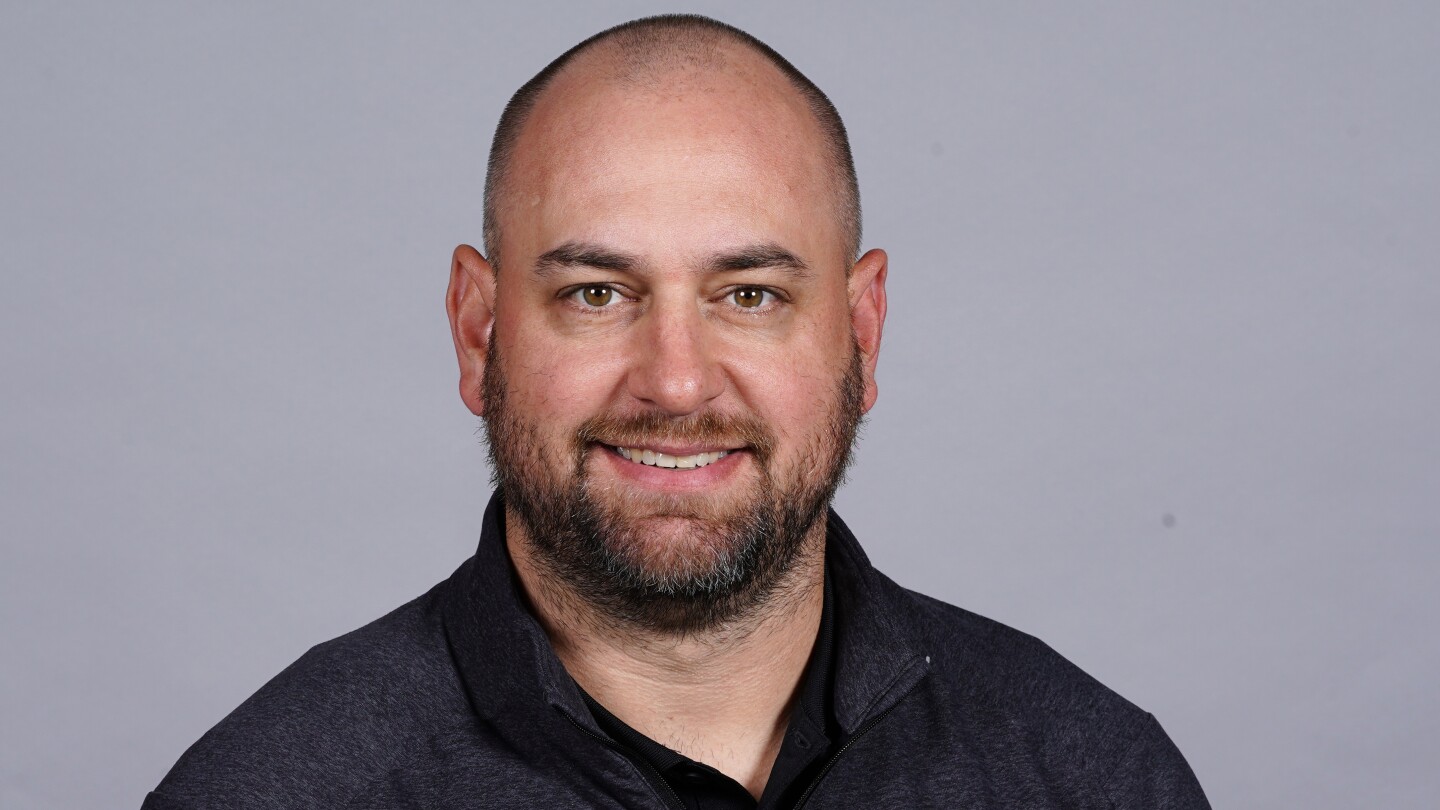 Kings and GM Monte McNair agree to part ways. Scott Perry is hired as replacement, AP source says