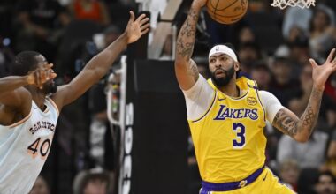 Lakers' lineup changes pay off with a convincing win over the Spurs