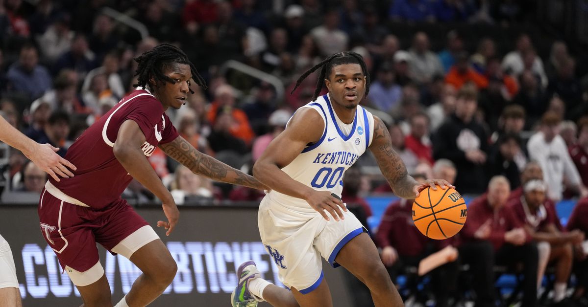 Kentucky Wildcats coaches supporting Otega Oweh through NBA Draft process