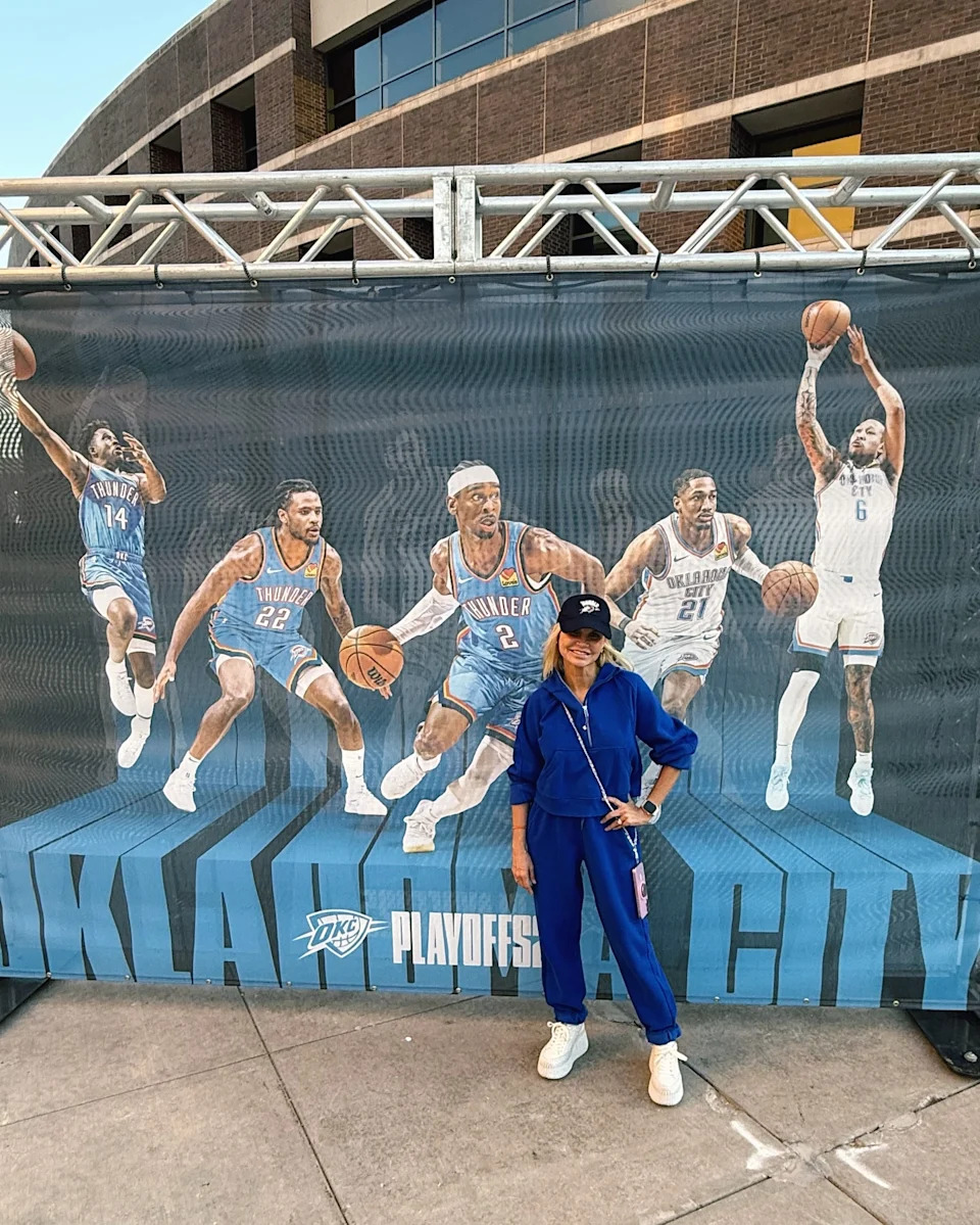 The “Boy Next Door” actress, who is a native of Oklahoma, gushed about being a huge Thunder fan during soundcheck. kchenoweth/Instagram