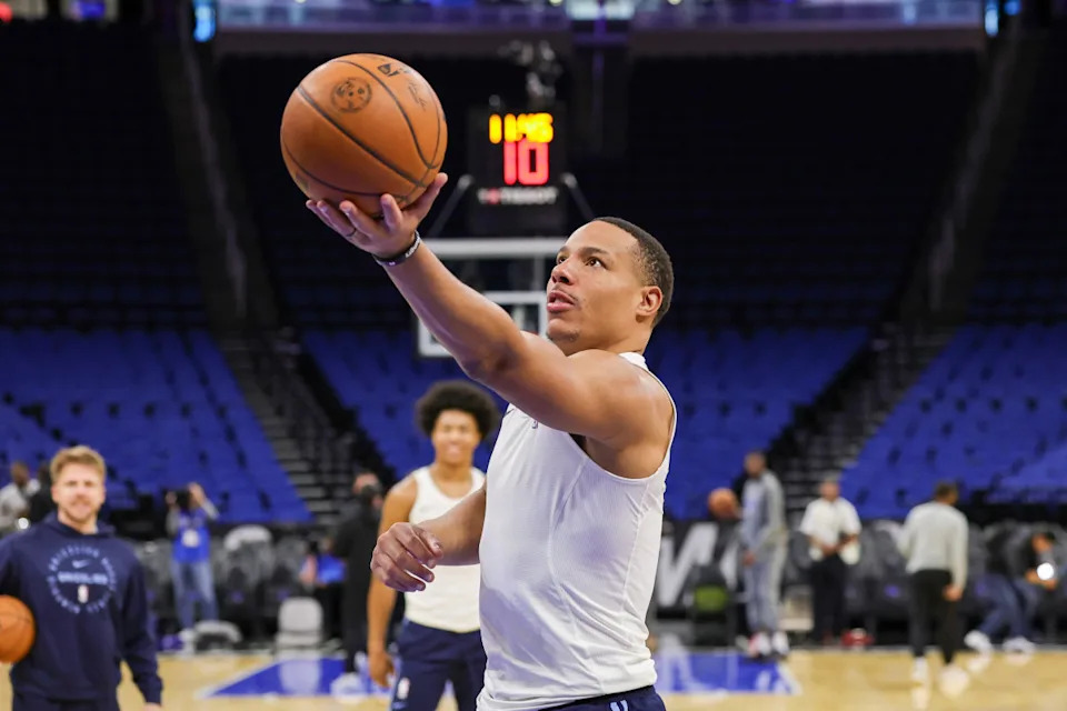 Memphis Grizzlies guard Desmond Bane warms up before the game against the Orlando Magic.Mike Watters-Imagn Images