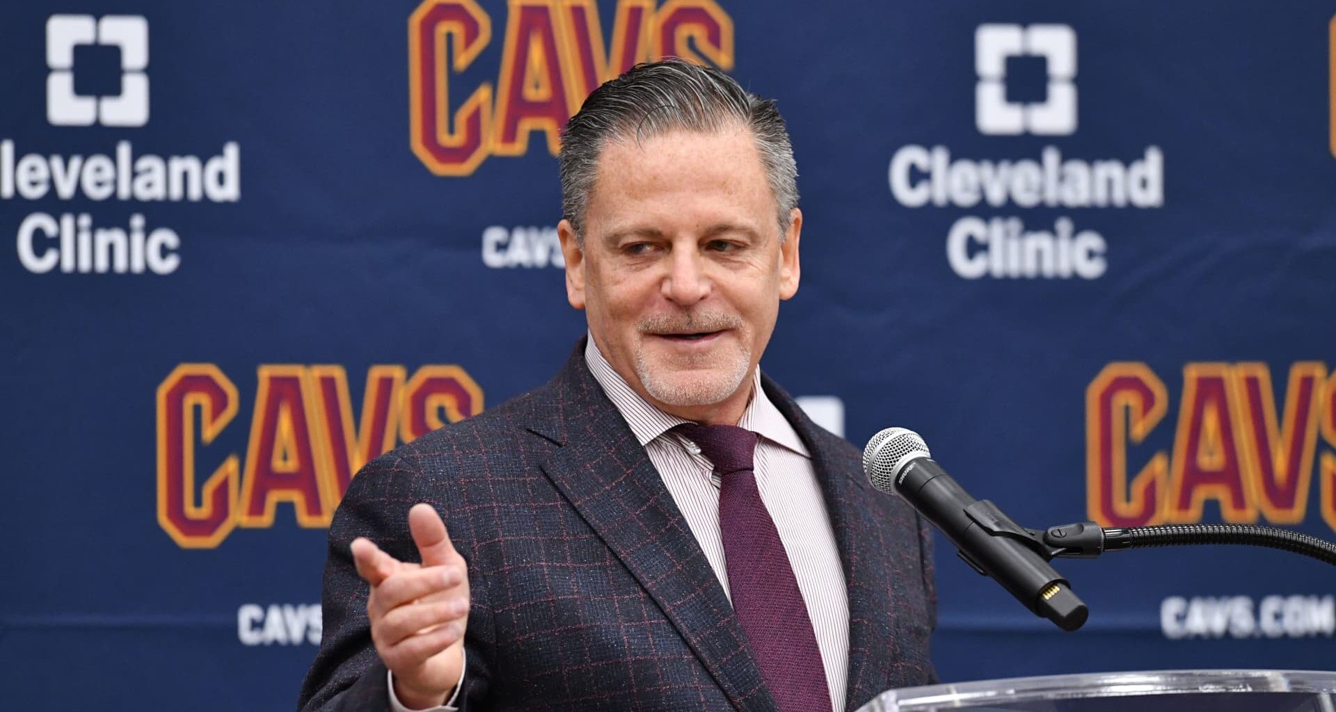 Cleveland launches formal bid for a WNBA team