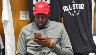 Kevin Durant’s Twitter feed is the best thing about this Suns offseason