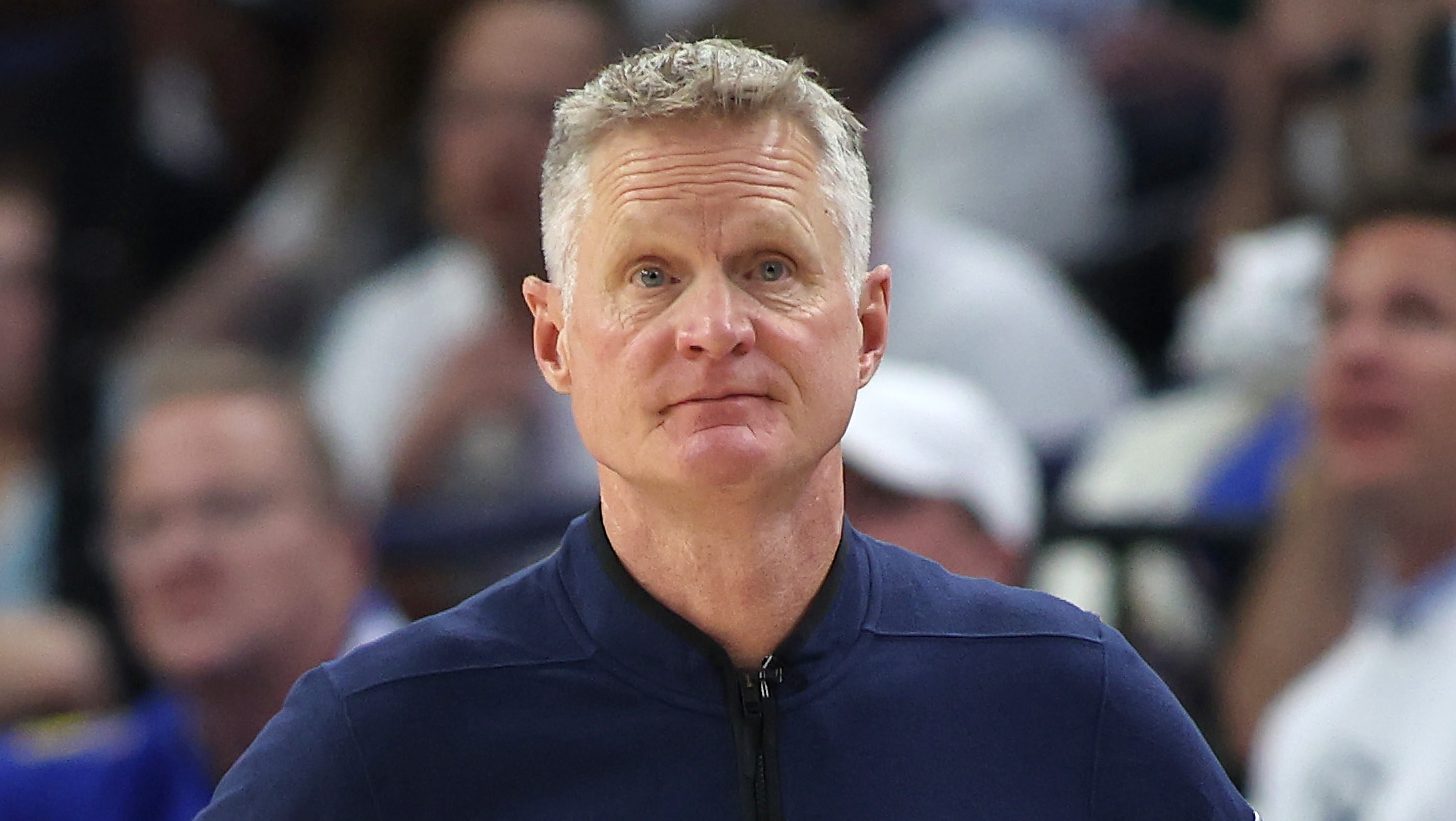 Proposed 3-Team Trade Sends Explosive Big Man to Warriors