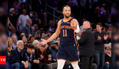 Is Jalen Brunson playing tonight in Game 6 against the Detroit Pistons? Latest update on the New York Knicks star's injury report (May 1, 2025) | NBA News