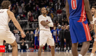 Will Darius Garland play tonight against the Portland Trail Blazers? Latest update on the Cleveland Cavaliers star's injury report (March 2, 2025) | NBA News