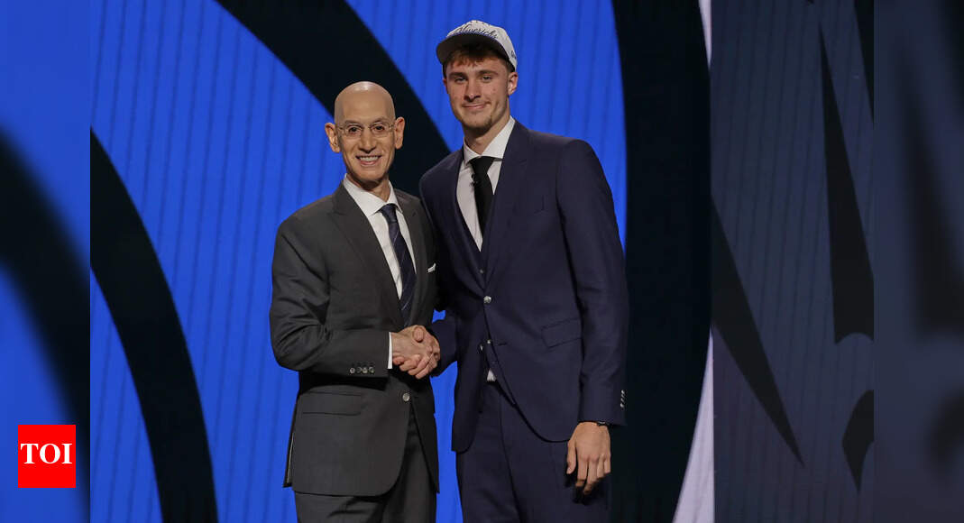 Dallas Mavericks star Anthony Davis welcomes new teammate Cooper Flagg after NBA Draft selection | NBA News