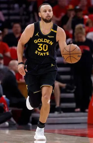 Tim Warner/Getty Stephen Curry in May 2025