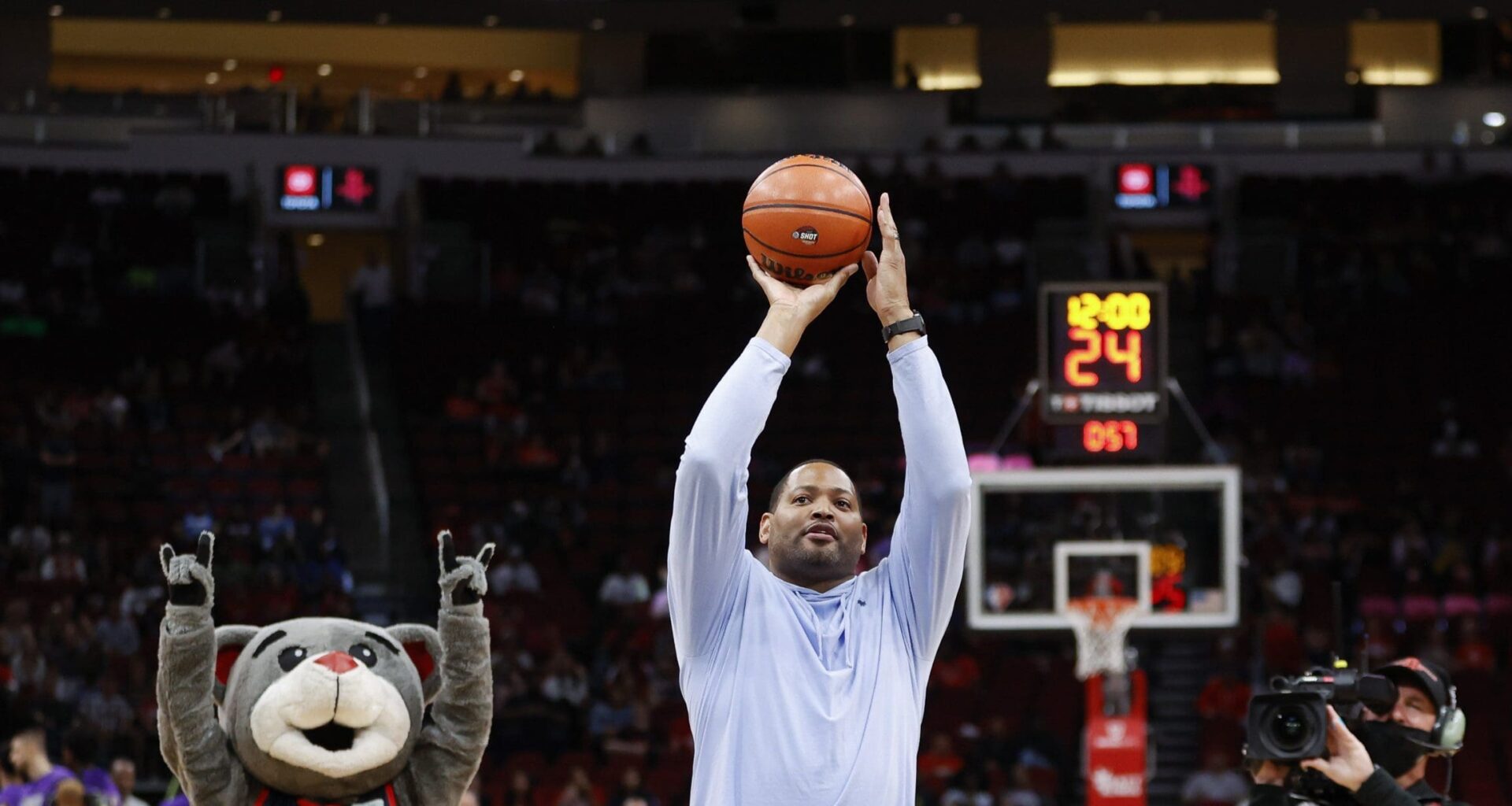 Robert Horry shatters illusions of tension, reveals truth behind "quirky" bond with Gregg Popovich