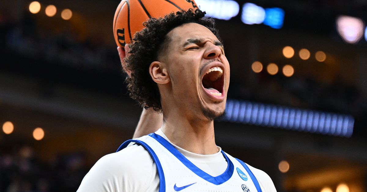 Former Kentucky player Tre Mitchell says Louisville fans are best in college basketball