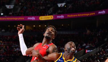 Should the Warriors target Deandre Ayton in free agency?