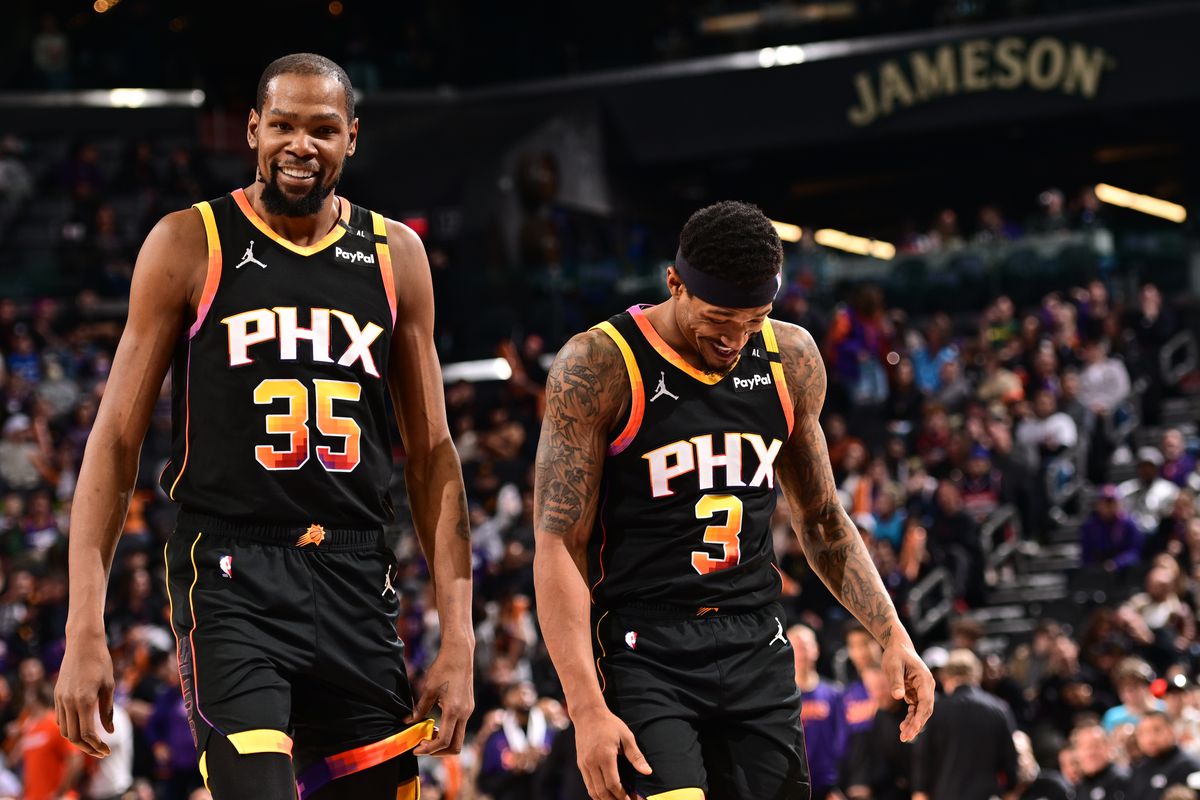 Washington Wizards v Phoenix Suns