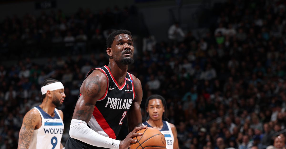 NBA Free Agency: Milwaukee a possible landing spot for Portland’s Deandre Ayton