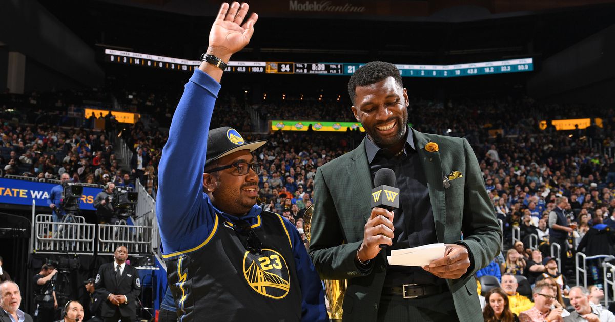 Festus Ezeli teams with Michelob Ultra for Warriors dynasty bottles