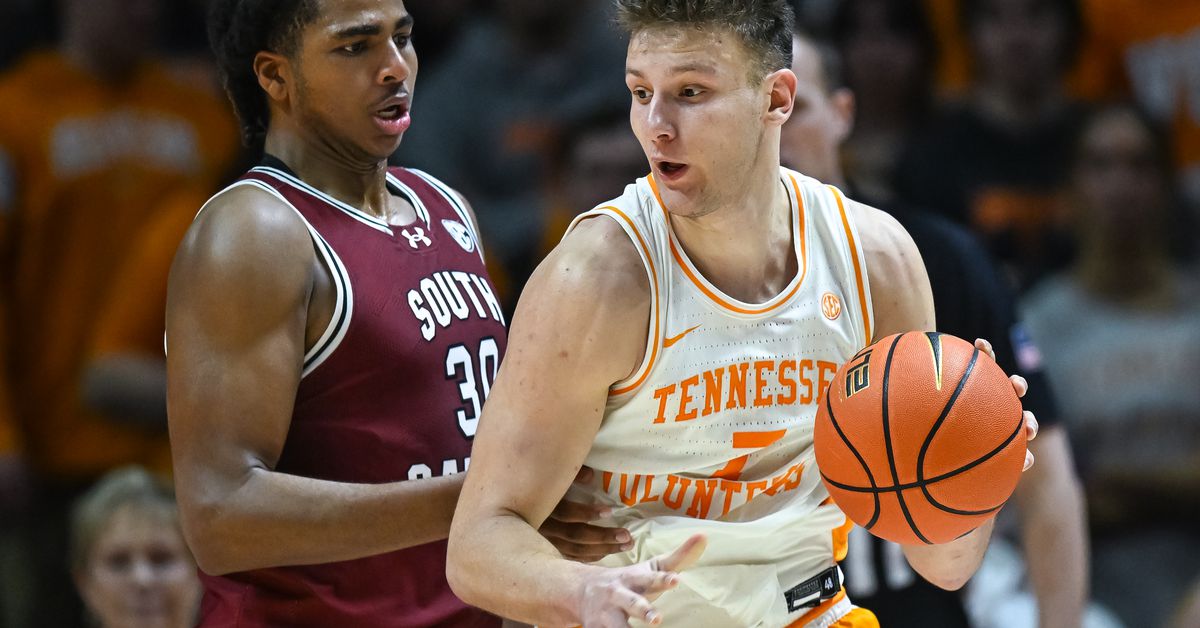 Former Tennessee forward Igor Milicic lands NBA Exhibit-10 contract