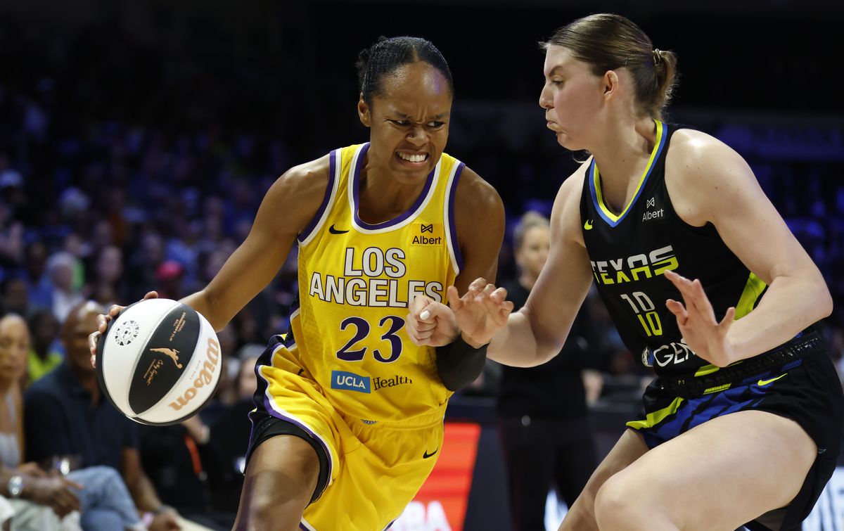 Los Angeles Sparks v Dallas Wings