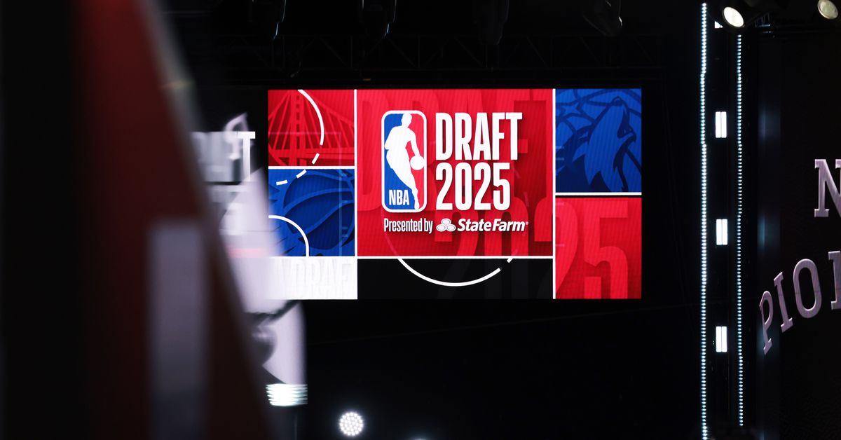 Brooklyn Nets trade #36 pick to Phoenix Suns for two future seconds