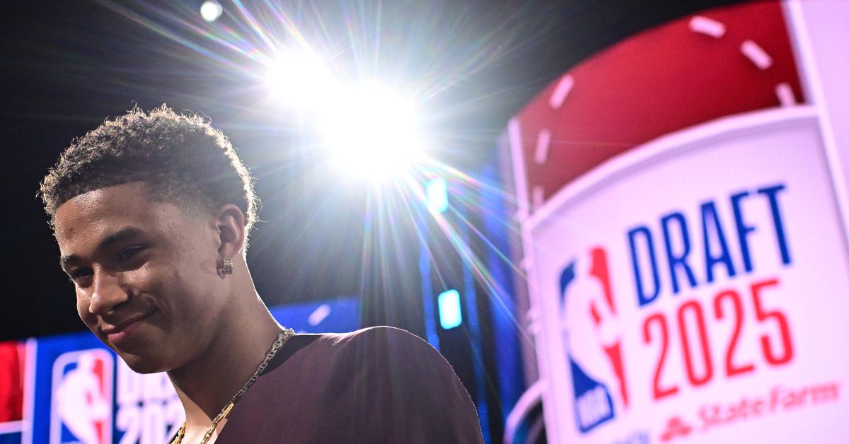 2025 NBA Draft: Arizona’s Carter Bryant picked 14th overall by San Antonio Spurs