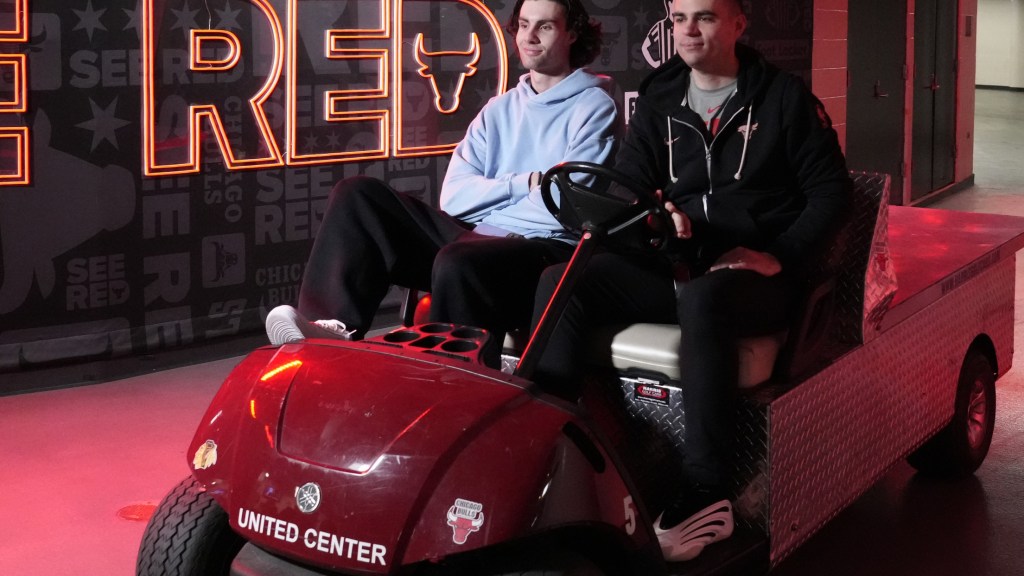 LOOK: Josh Giddey enters the arena in style and other pictures of the day in the NBA