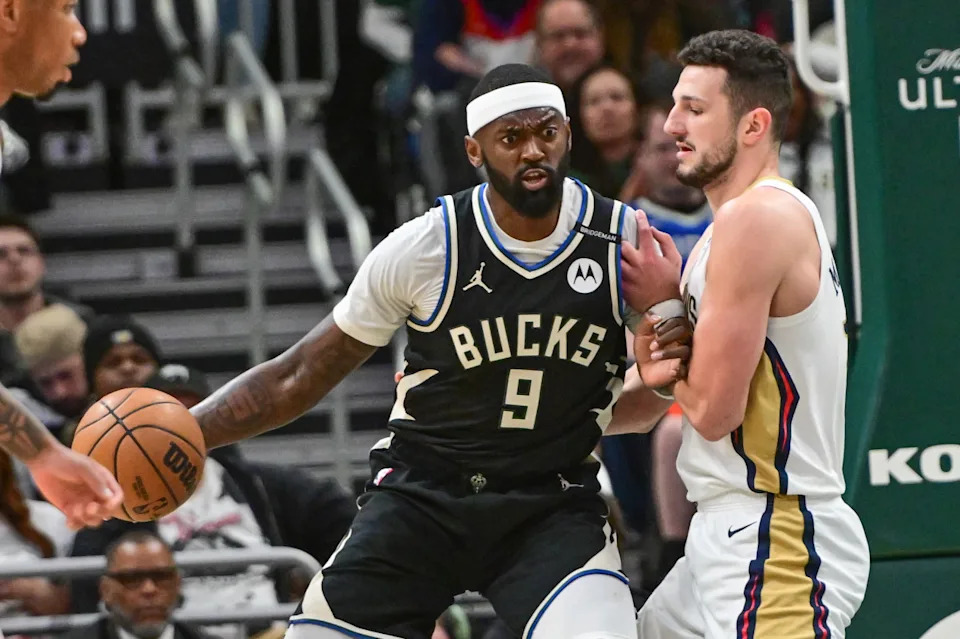 Milwaukee Bucks forward Bobby Portis is guarded by New Orleans Pelicans forward Karlo Matkovic.Benny Sieu-Imagn Images