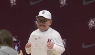Bellarmine basketball signs 9-year-old boy battling leukemia