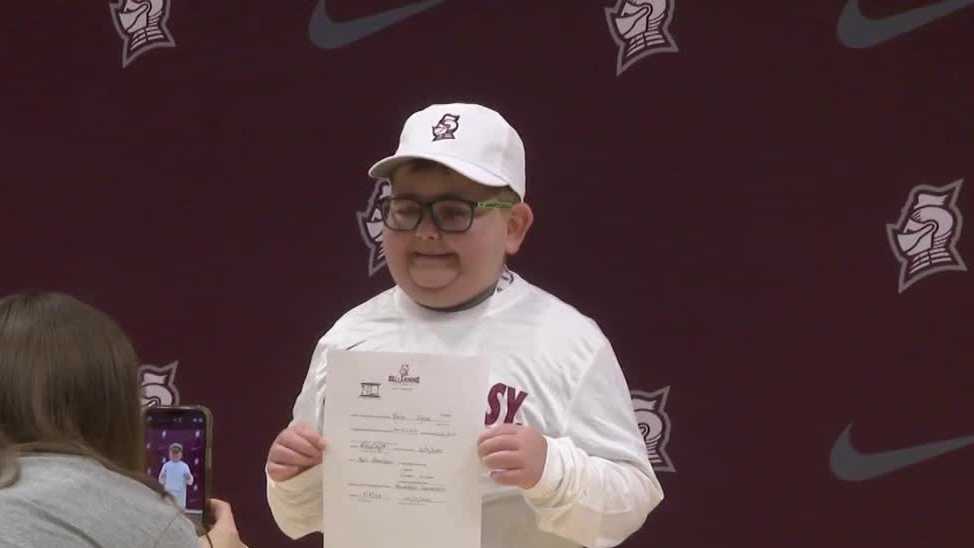Bellarmine basketball signs 9-year-old boy battling leukemia