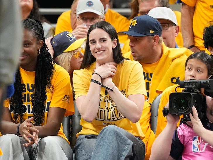 caitlin clark choke celebration imagn 1