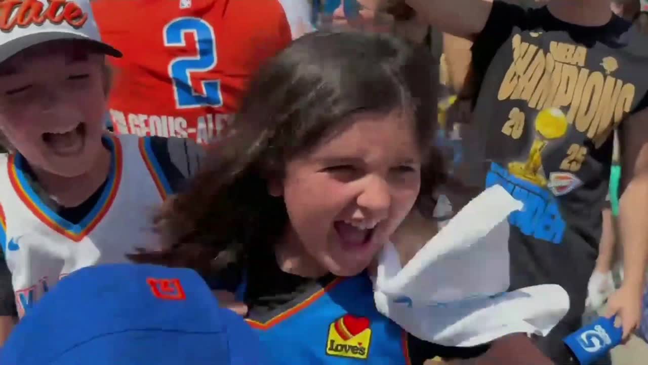 Metro boy seizes memorable memento from Thunder star Chet Holmgren