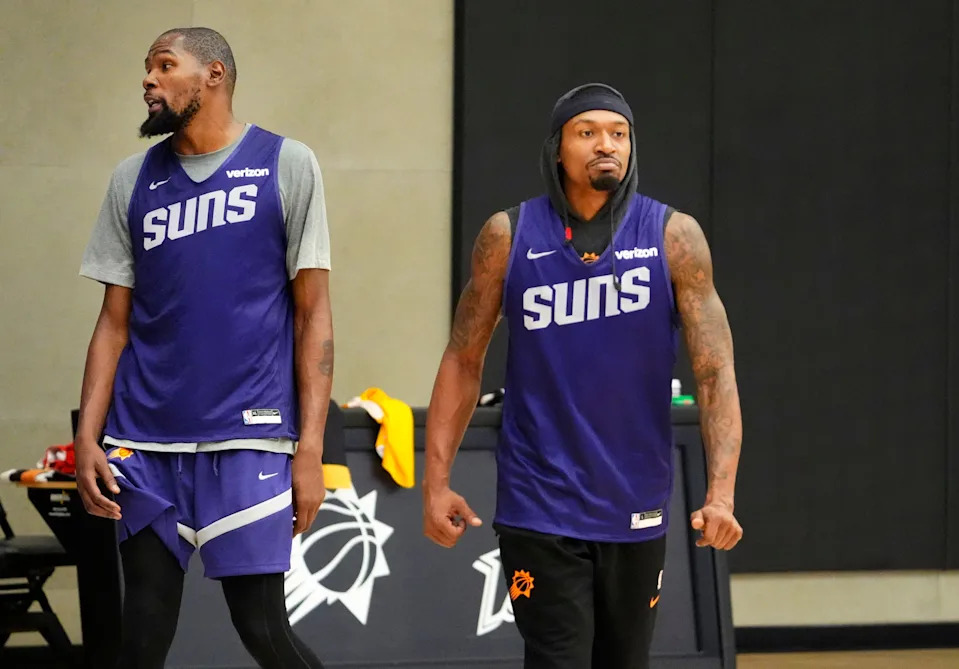 Phoenix Suns forward Kevin Durant (35) and guard Bradley Beal (3) during training camp at Verizon 5G training center in Phoenix on Oct. 2, 2024.