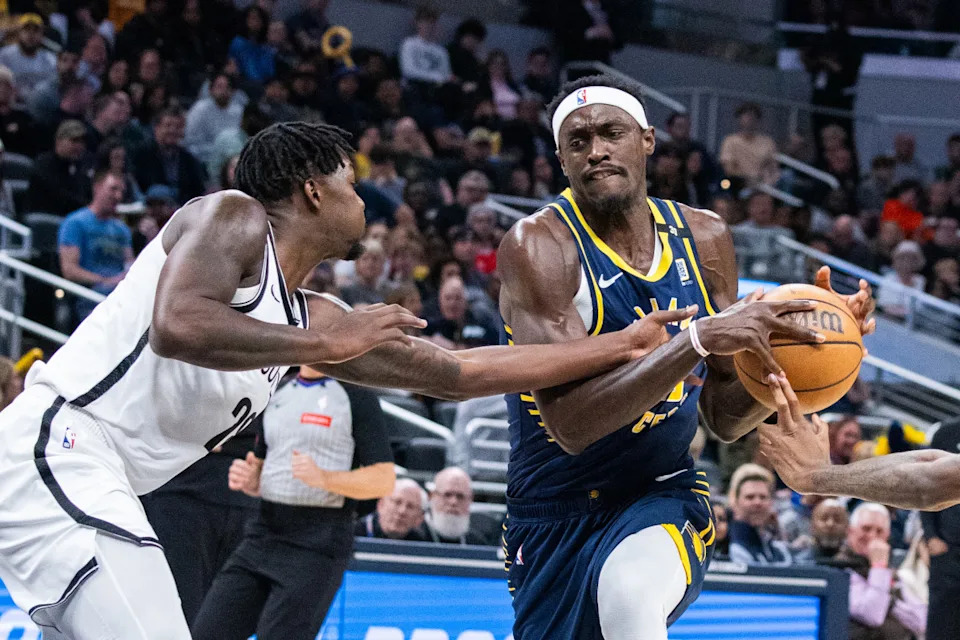 <em>A potential move involving Brooklyn Nets center Day'Ron Sharpe (20) stirs social media.</em>© Trevor Ruszkowski-Imagn Images