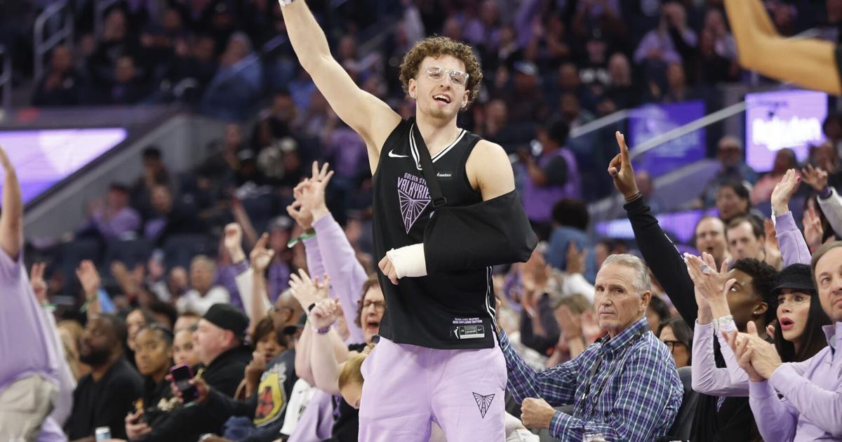 Warriors’ Brandin Podziemski relishing role as Valkyries super fan after wrist surgery | Sports