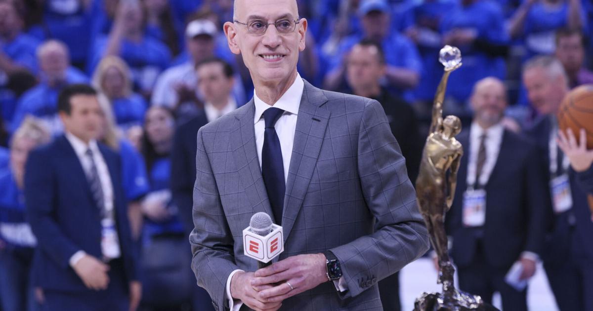 NBA working on plan for US-vs.-world format at All-Star Game next season, AP source says | National Sports