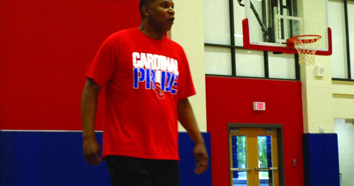 Boys' Basketball: Cardinals win first scrimmage in Sean Woods era | Sports