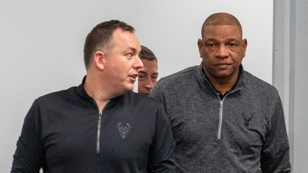 Stay up-to-date with latest rumors and signings