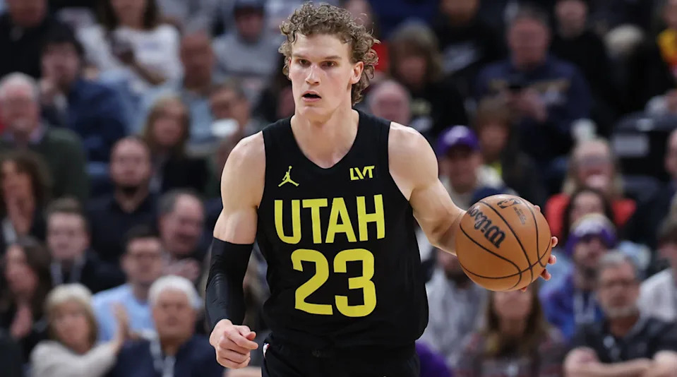 Utah Jazz forward Lauri Markkanen brings the ball upcourt against the San Antonio SpursRob Gray-Imagn Images