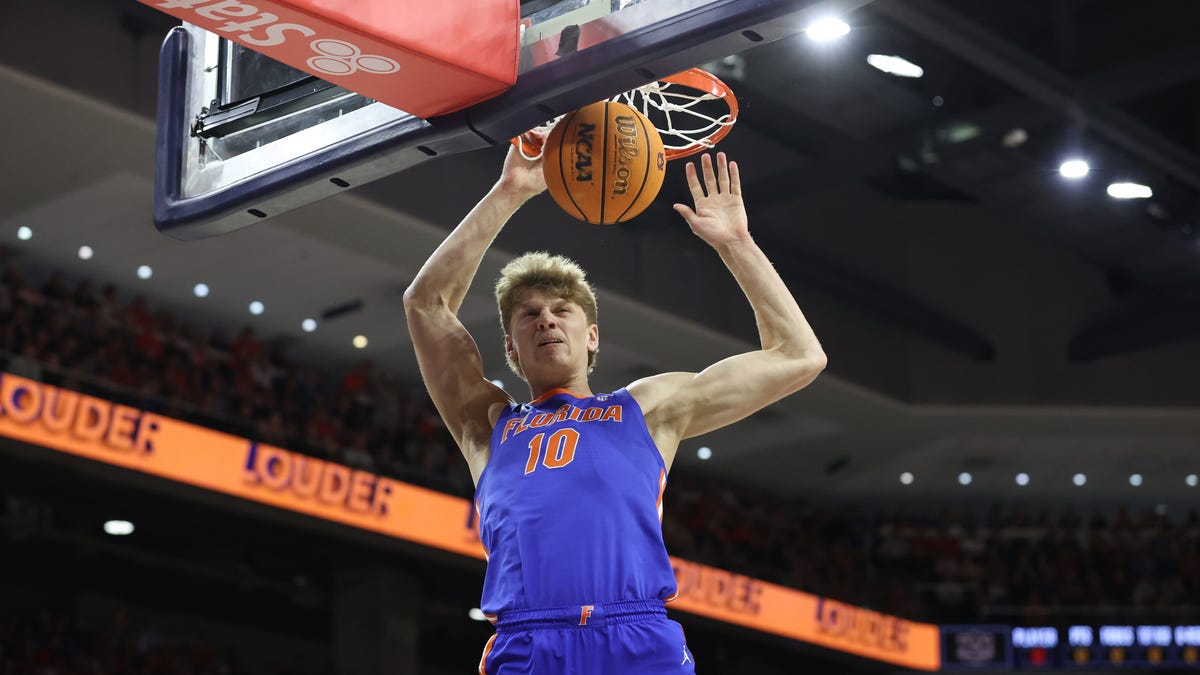 Florida Gators college basketball to meet Miami in Jacksonville