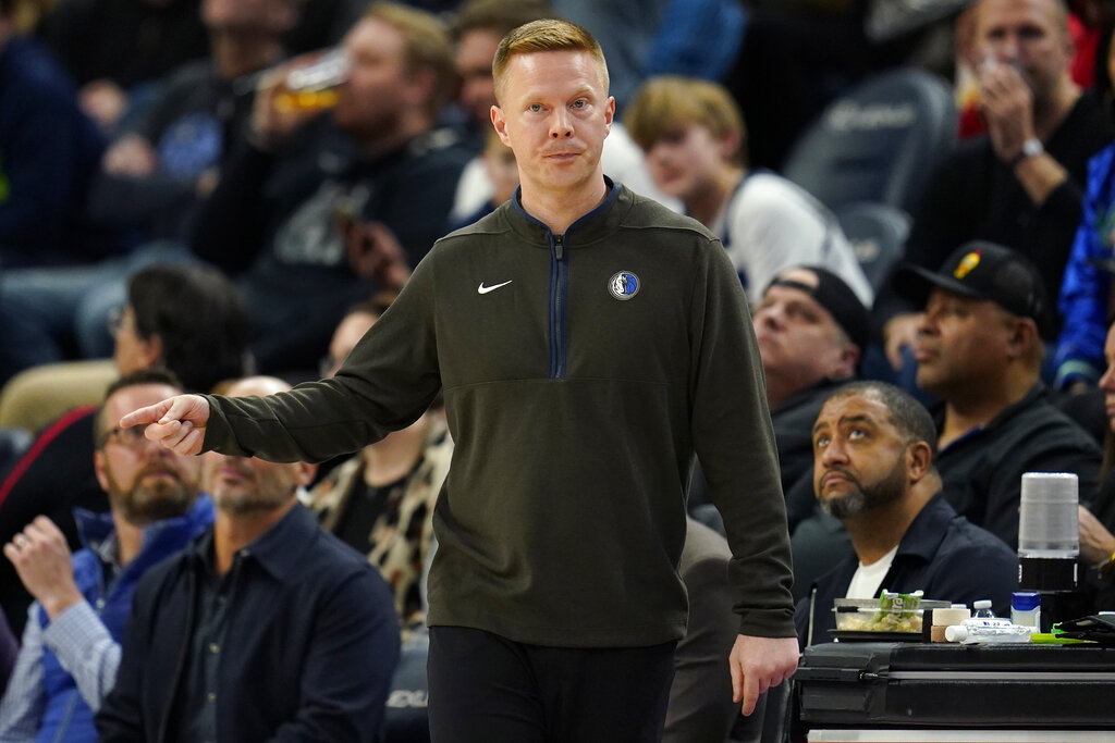 St. Paul’s Sean Sweeney reportedly takes top assistant job with Spurs – Twin Cities