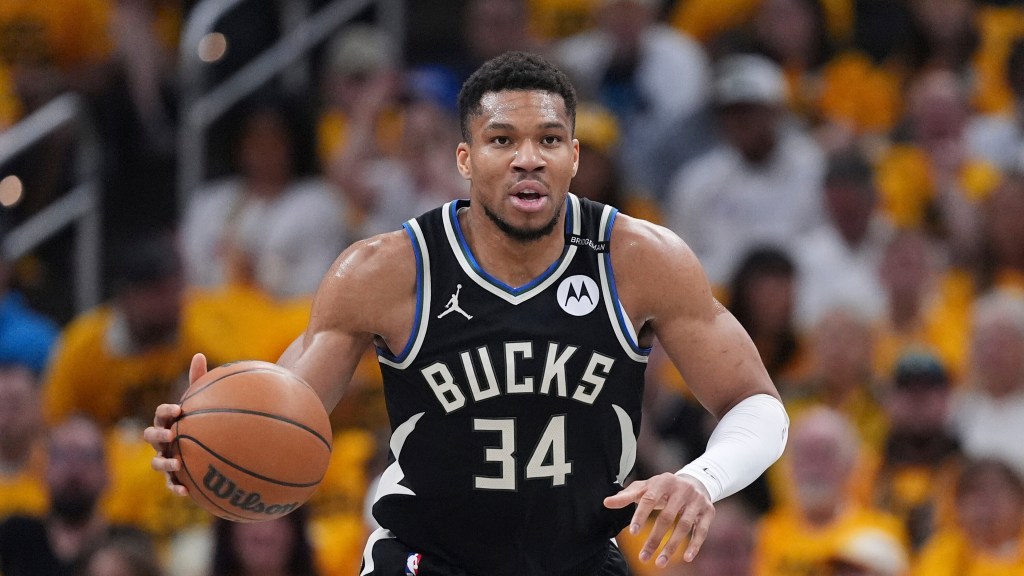 4 trade offers that could land Giannis Antetokounmpo with Knicks