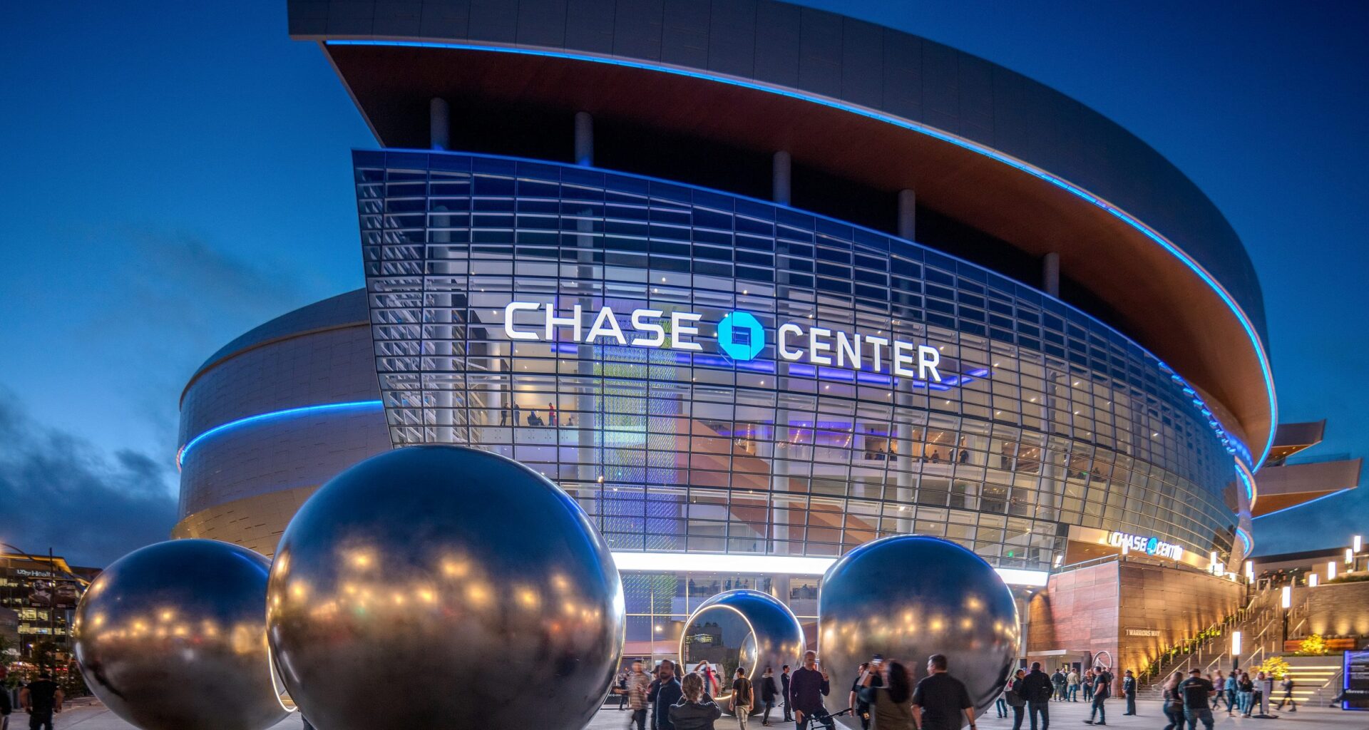 Warriors host Game 4 of NBA playoff series at Chase Center Monday