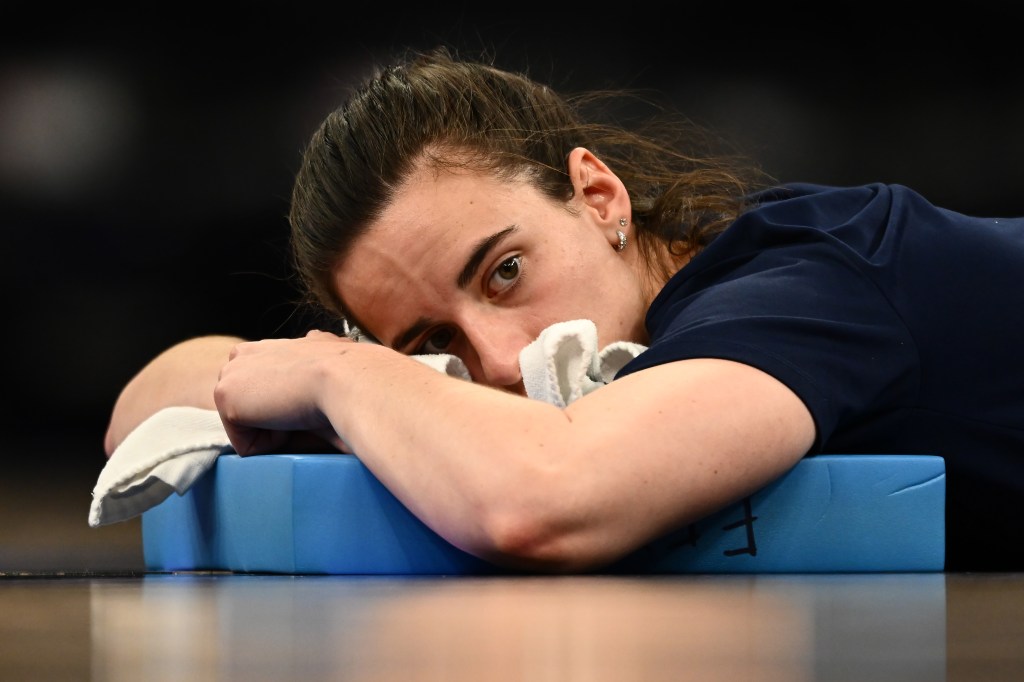 Caitlin Clark explains why she 'idolizes' Warriors' Steph Curry