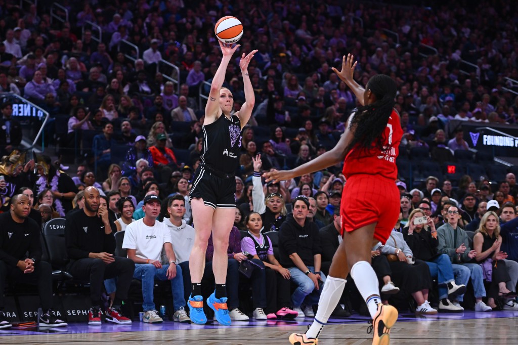 Golden State Valkyries shut down Caitlin Clark, Fever at Chase Center