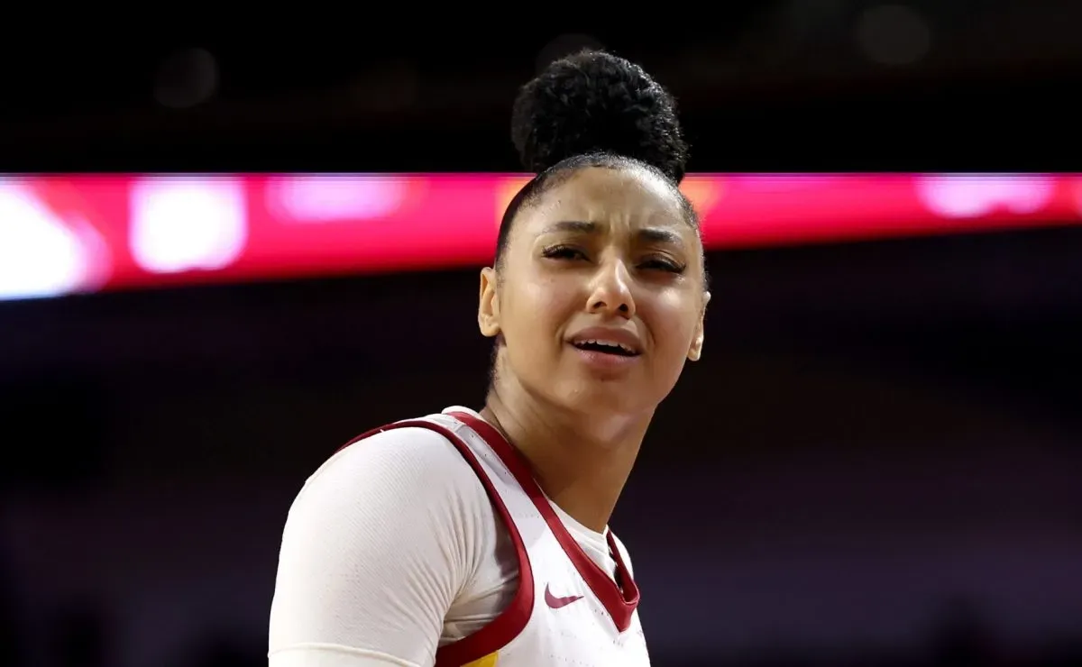 JuJu Watkins has officially declared war on a major company