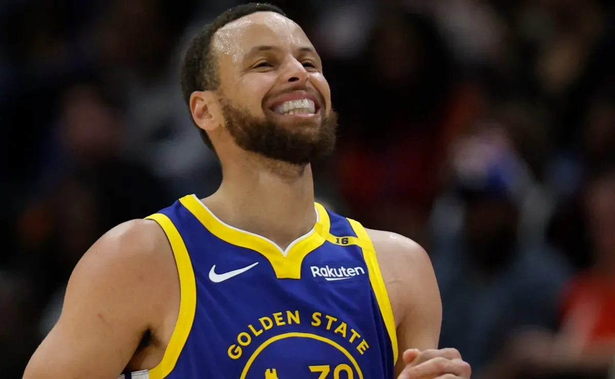 NBA Rumors: Stephen Curry and the Warriors retain two potential key players on team contract options